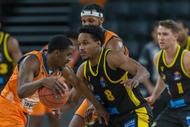 只要团队精 只要团队精